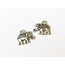 Antik ezüst 3D-s Pici Elefánt charm