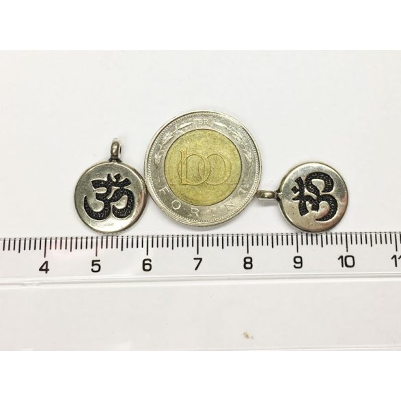 OHM kerek charm (19*15mm)