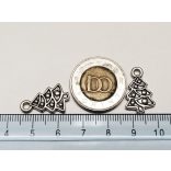 2 oldalú Karácsonyfa charm - antik ezüst sz. :)