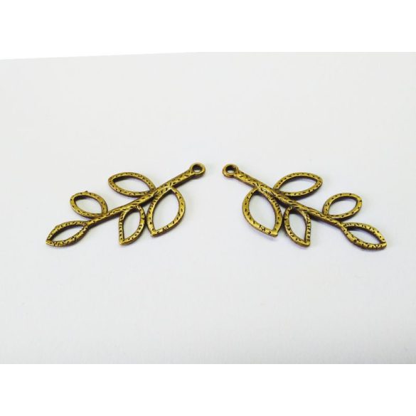 Antik bronz leveles ág (38*18mm)