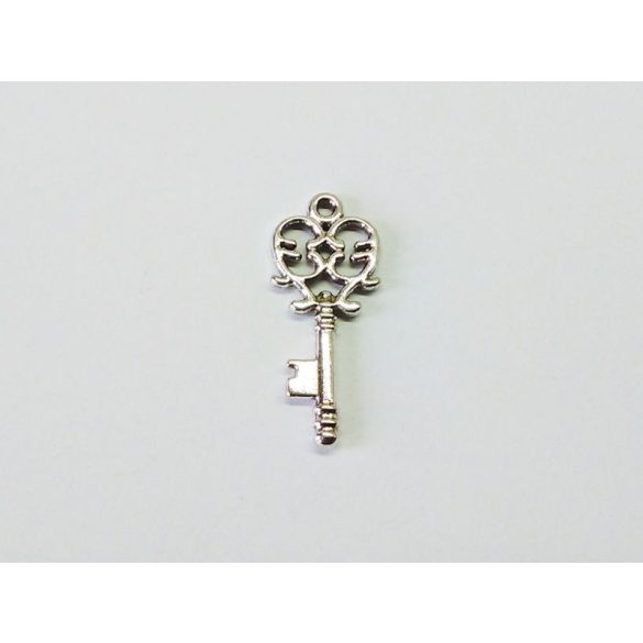 Antik ezüst kulcs (33mm)