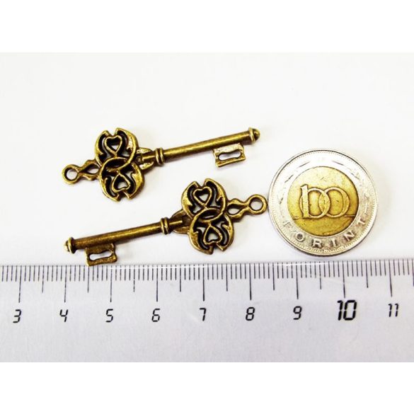 Kulcs medál #7 (4,1cm)
