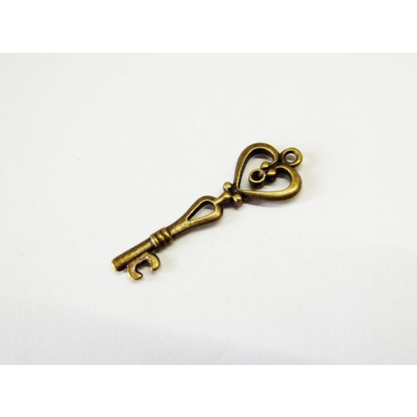 Kulcs medál #8 (4,1cm)