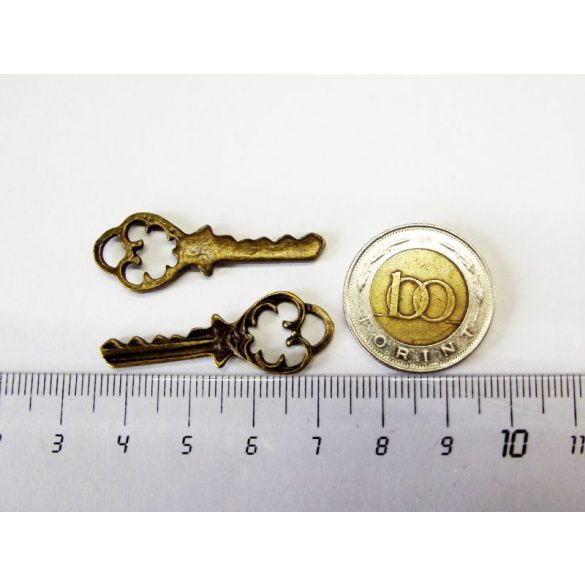 Kulcs medál #10 (3,7cm)
