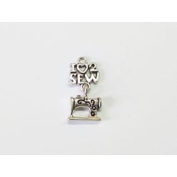 *Imádok varrni* - antik ezüst charm (25mm)