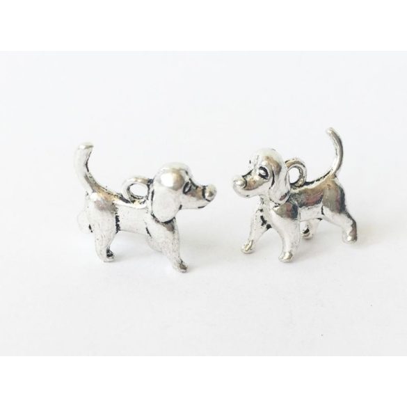 3D-s kutya charm - antik ezüst (15mm)