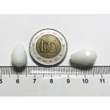 Csiszolt csepp alakú üveggyöngy-pár - TEJFEHÉR - 15x10mm