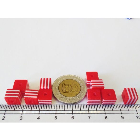 10 db-os Piros csíkos szögletes gyöngy-csomag (8mm)