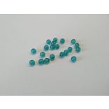 Tengerzöld roppantott üveggyöngyök (4mm) 20 db