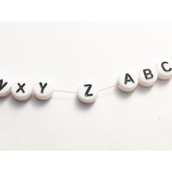 *Z* betű - Fehér alapon fekete, kerek lapos akril gyöngy.