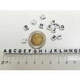 *A* betű - FEHÉR  alapon Fekete KOCKA alakú akril gyöngy (6*6mm)