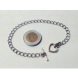 Karkötő-alap Szivecskés T-kapoccsal - antik ezüst