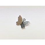Lepke charm ezüst színű (13mm)
