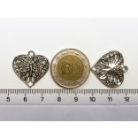 Lepke szívben - áttört mintás medál