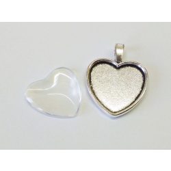 Antik ezüst szív medál üveglencsével *B* (24*24)