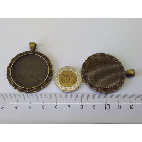 Antik bronz medál-alap levélkékkel (30mm)