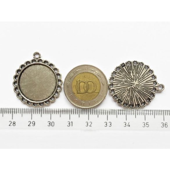 Antik ezüst színű medál alap (20mm)
