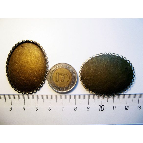 Antik bronz ovális medál-alap, dupla-csipkés, 40x30mm