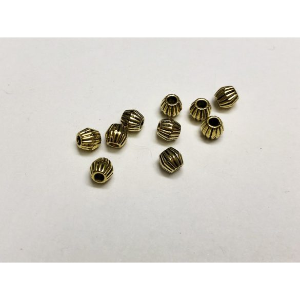 Arany színű fém köztes gyöngy 10 db (4mm) Lyuk : 1,5 mm