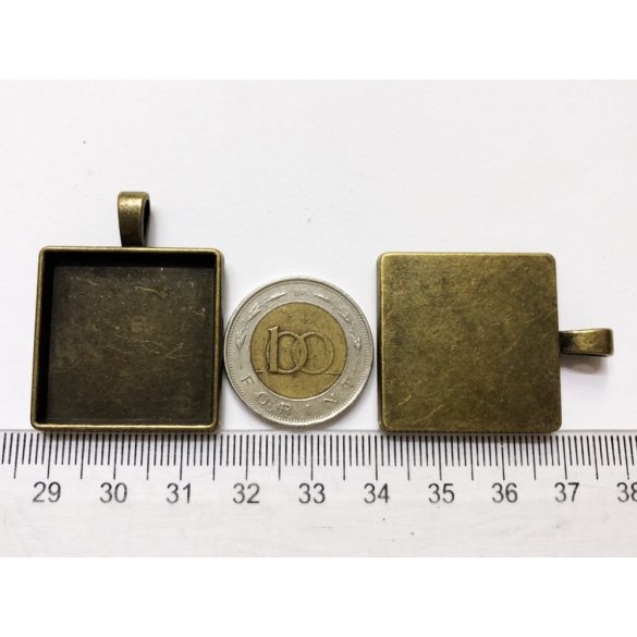 Antik bronz szögletes medál-alap 25mm
